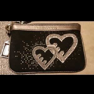 NWT Coach 💟 Poppy Black & Silver Wristlet